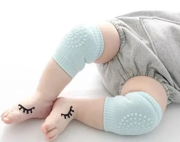 Наколенники для детей Children chicken knee protector цвет розовый, серый, черный Детские наколенники