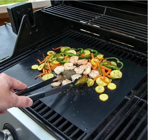 BBQ grill sheet гриль мат портативный антипригарным покрытием 33 Х 40 см для овощей, мяса, морепродуктов