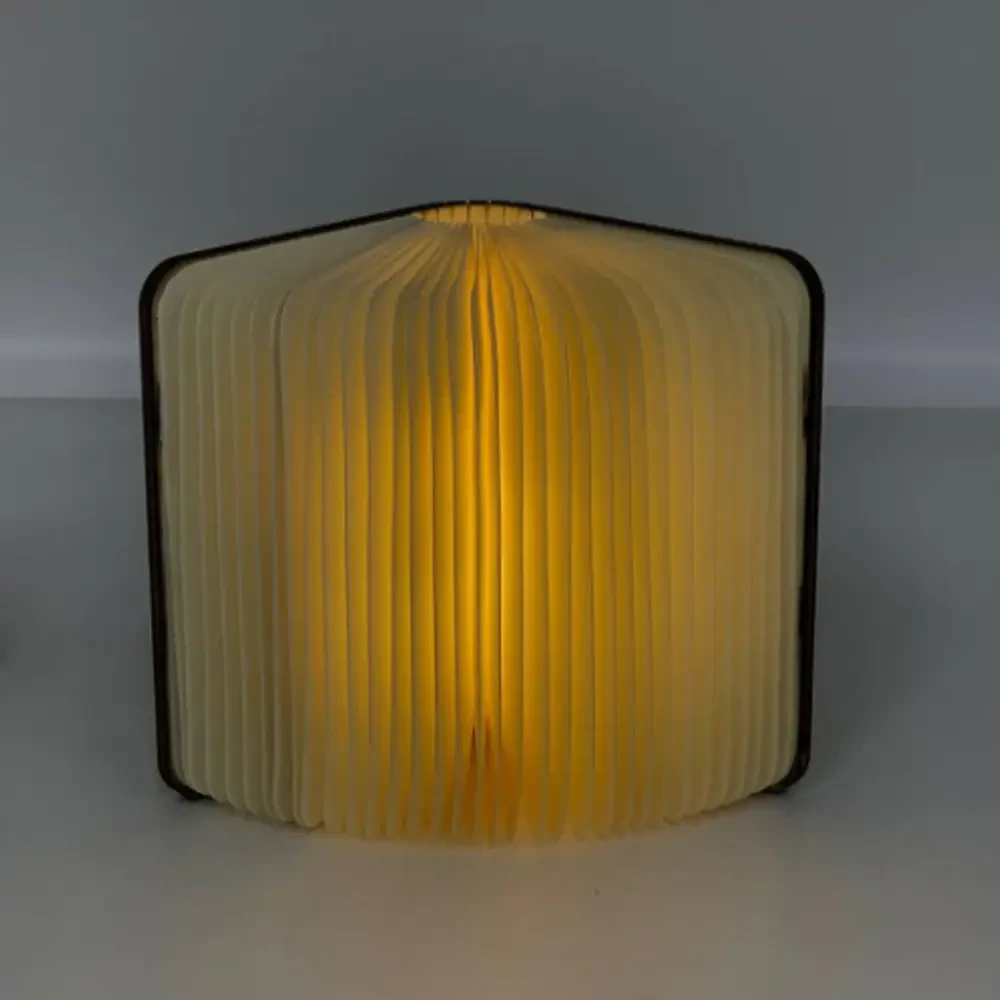 Настольная лампа светильник в виде книги Foldable Book Lamp Ночник для детской комнаты 7259