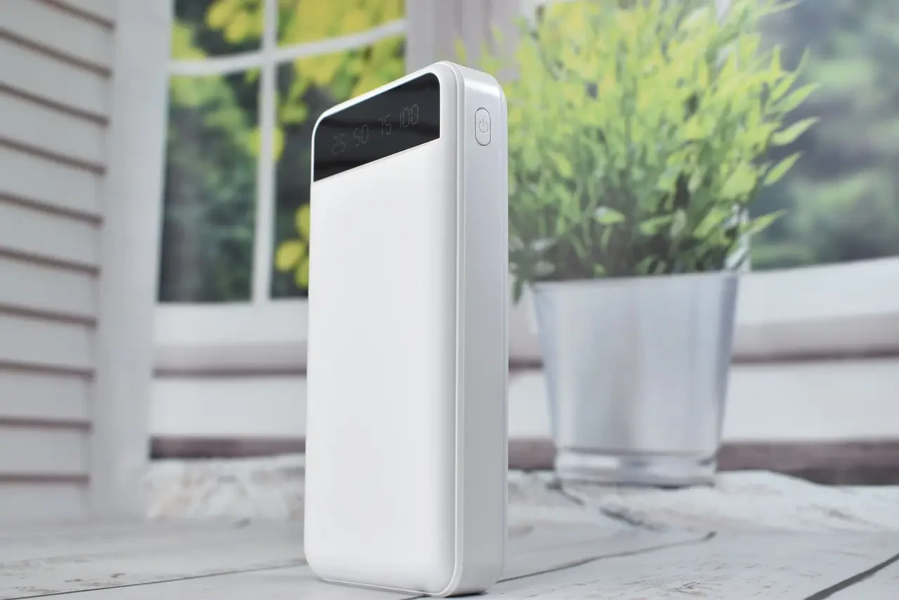 Power Bank Smart Intelligent Fast Charging KJ-P16 зарядное устройство 50000mAh Белый