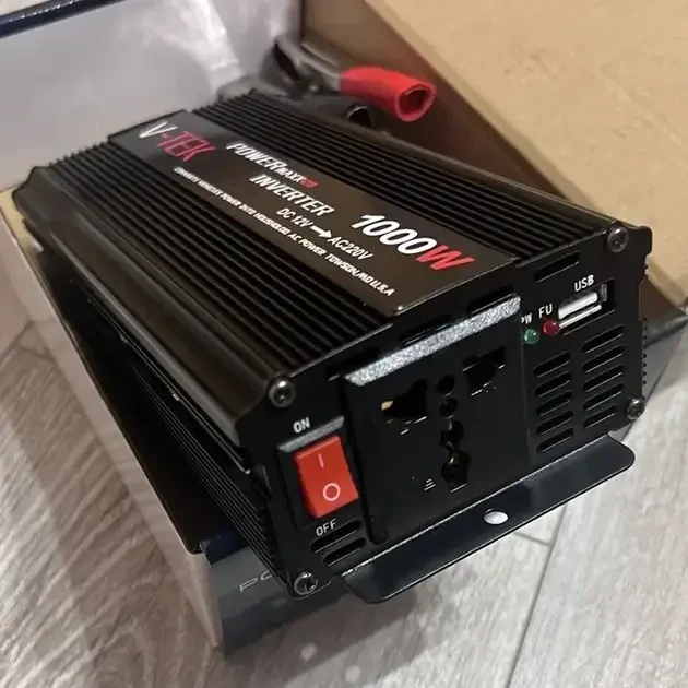 Преобразователь напряжения автомобильный V-TEK Power Maxx-SSK1000W, инвертор 12/220В, USB, охлаждение Черный