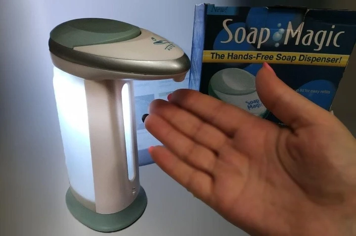 Сенсорний дозатор Soap Magic рідкого мила автоматична мильниця з дозатором 380 мл