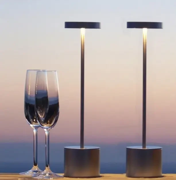 Светодиодная настольная лампа с сенсорным управлением на аккумуляторе Tablelamp Black 3 режима подсветки
