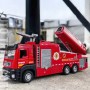 Пожарная машина стреляет водой из пушки детская металлическая с воронкой стаканом Красный