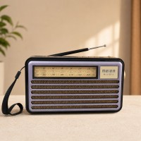 Портативний FM радіоприймач МЕІЕR М-521BT-S FM радіо програвач з флешкою USB на акумуляторі з сонячною батареєю