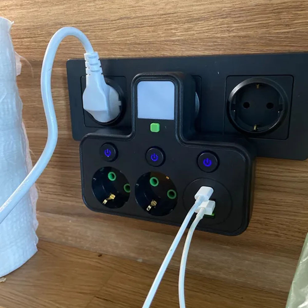 Мережевий фільтр з підсвіткою 2500 Вт, 2 розетки, 2xUSB + Type-C, HG-275, Чорний/розгалужувач у розетку / Мережевий трійник